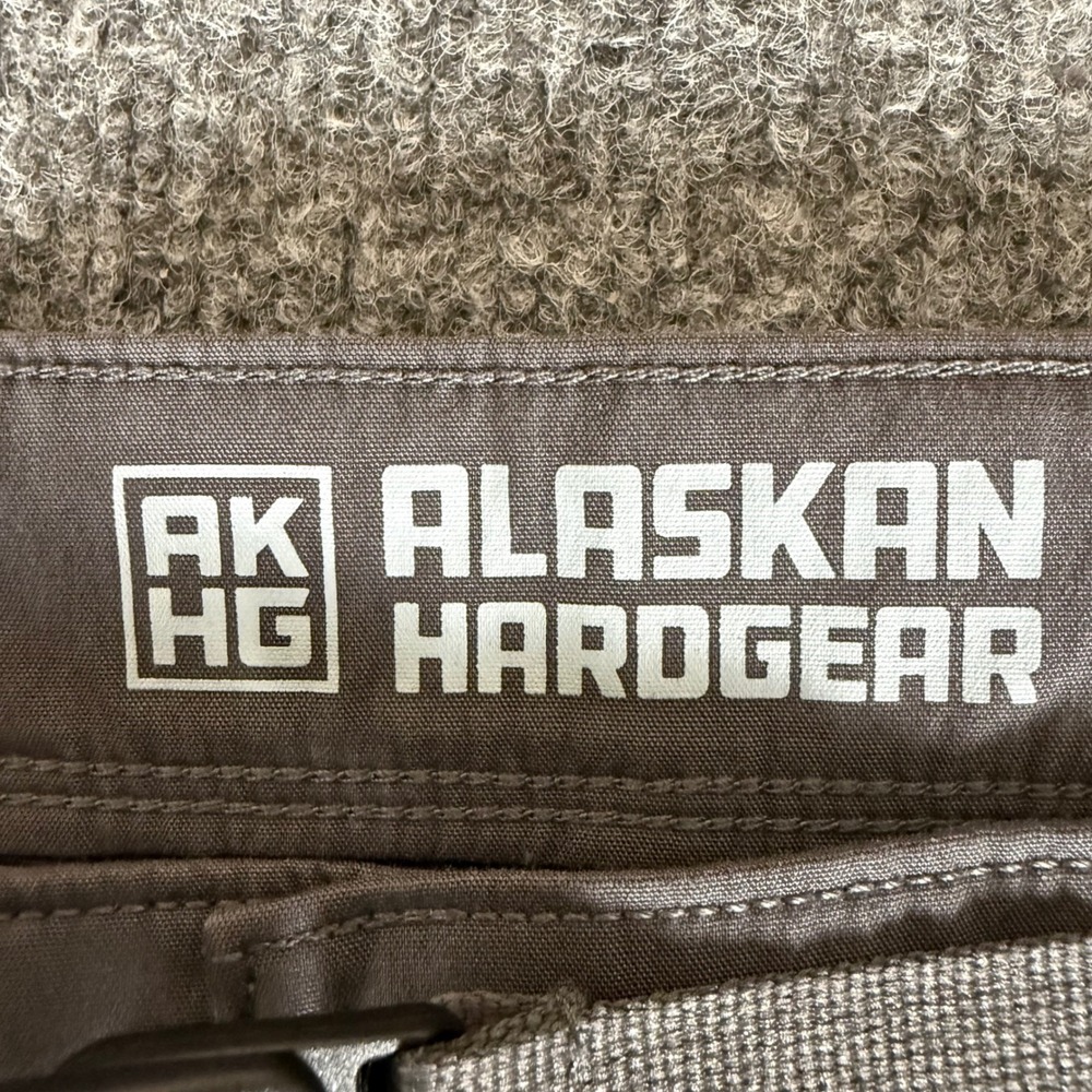 Alaskan Hardgear Mens Shorts 38 Gray Belted Hiking Outdoor Cargo Lightweight‎ - Picture 10 of 11